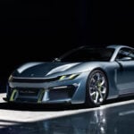 Lynk & Co Time to Shine snett framifrån med svart bakgrund.