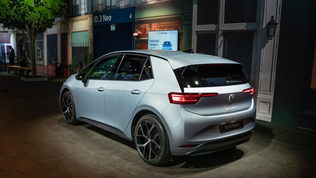 VW ID. 3 Neo bakifrån