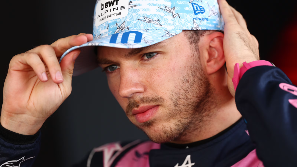 Från racingoverall till catwalk? Pierre Gasly kör i dag för ett Alpine i sportslig medvind – snart rattar han ”Gucci Racing” på gridden. Foto: F1