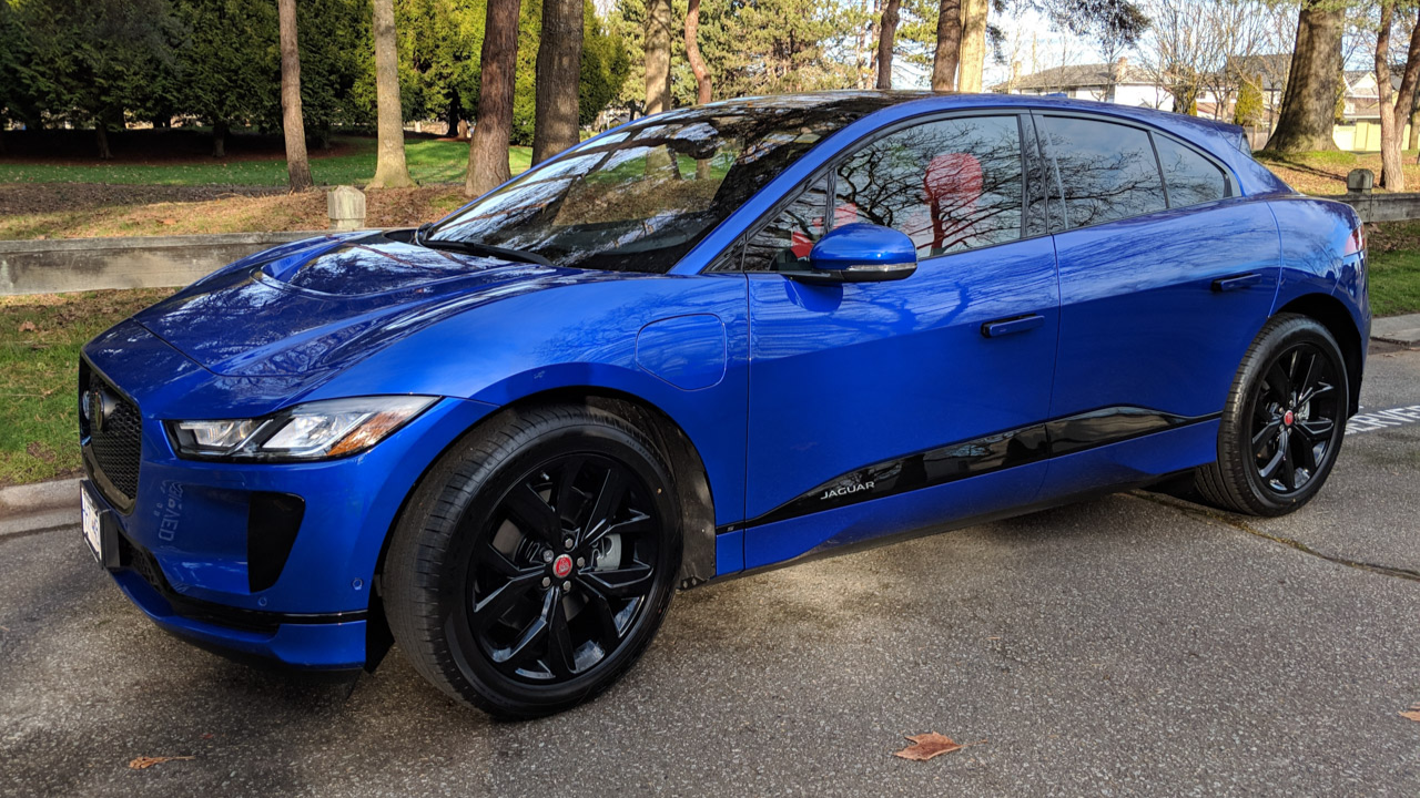 Jaguars helt elektriska I-Pace i "Caesium Blue", fotograferad i januari 2019 i Richmond, BC, Kanada. (Foto: TimBray, Creative Commons Attribution-Share Alike 4.0)