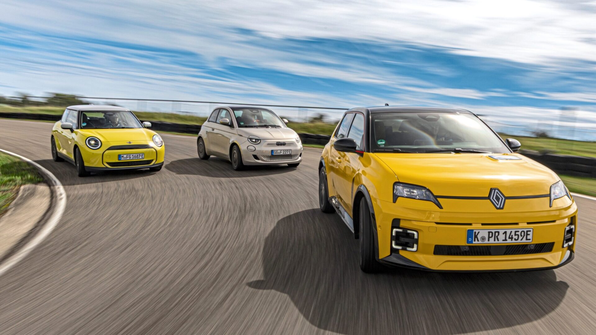 Tre klassiker - Fiat 500e, Mini Cooper E och Renault 5 E-Tech