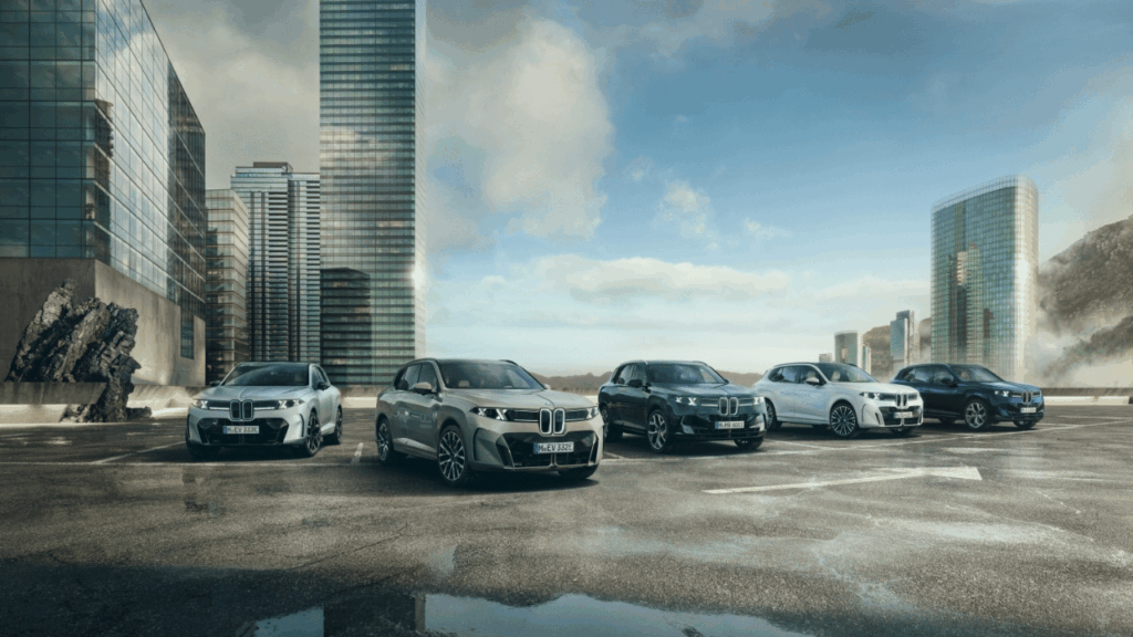 Hela familjen BMW X5 samlade. Foto: BMW