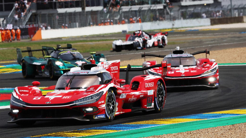 Toyota TR010 #7 och #8 på Le Mans