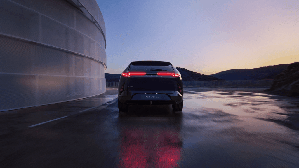 Tack vare DC-snabbladdning på 200 kW laddas LFP-batteriet från 10 till 80 procent på 24 minuter. Foto: Mazda