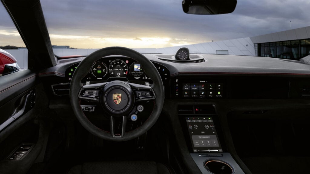 Förarmiljö Porsche Taycan.