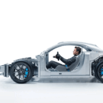 Alpine A110 FUTURE gör sin dynamiska debut på legendariska Goodwood. Prototypen visar vägen mot en elektrisk sportbilsframtid med prestandan i fokus. Foto: Alpine