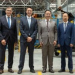 Chefer för Ford och Geely Auto om samarbetet i Valencia.