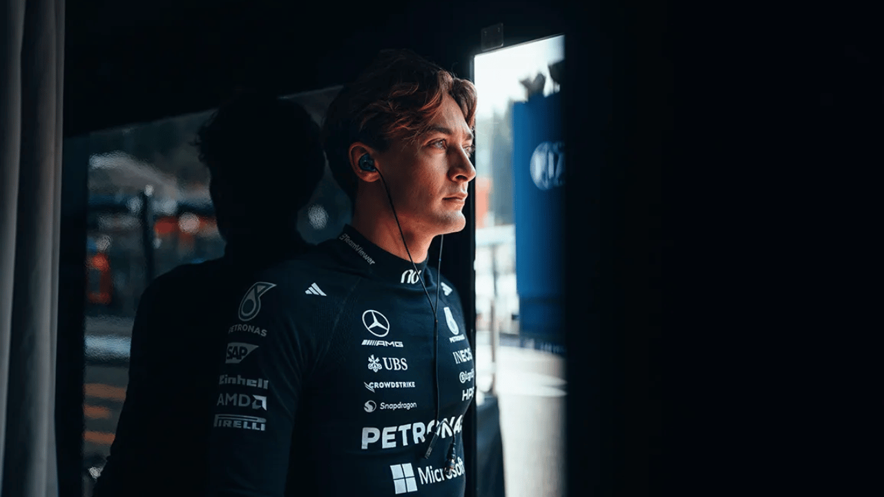 George Russell laddar upp inför det belgiska grand prix-loppet på Spa, ovetande om det tekniska drama som väntade. Foto: Mercedes AMG F1
