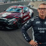 Bernd Maylander står framför sin nya Mercedes-AMG F1-säkerhetsbil inför Ungerns GP 2026.