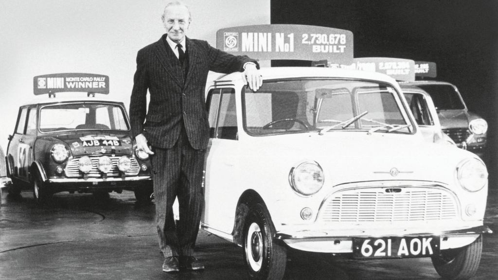 Sir Alec Issigonis: skapade Minin 1959, adlades 1969. Foto: BMW Group