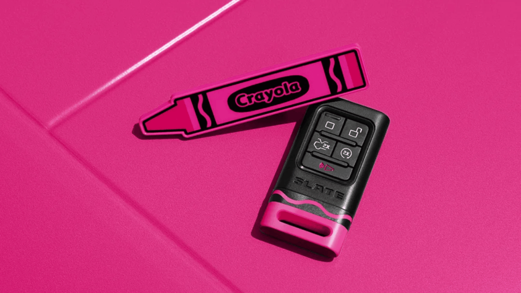 Slate bryter ny mark i bilvärlden genom att samarbeta med kritjätten Crayola. Resultatet är en färgpalett som minst sagt sticker ut på vägarna och utmanar den traditionella, ofta ganska strama, fordonsdesignen. Foto: Slate