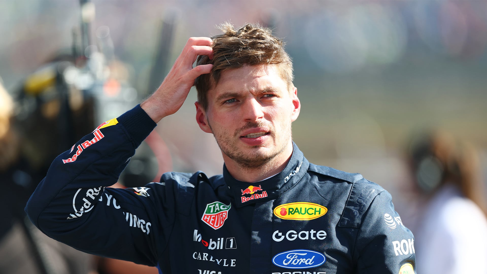 Max Verstappen kliar huvudet. Storbritanniens GP.