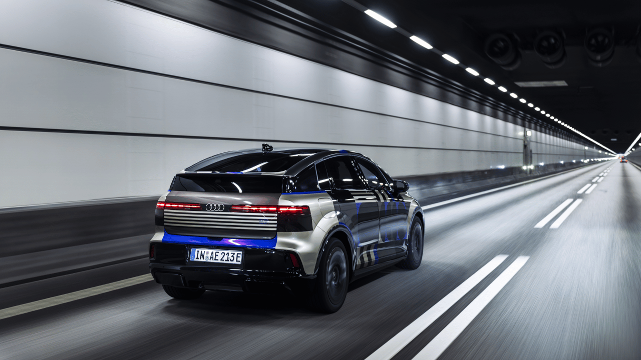 Med en luftmotståndskoefficient på 0,24 och ett särskilt effektivitetspaket pressar Audi A2 e-tron förbrukningen under 1,3 kWh per mil. Foto: Audi