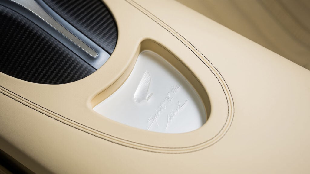 Interiördetalj Bugatti W16 Mistral.
