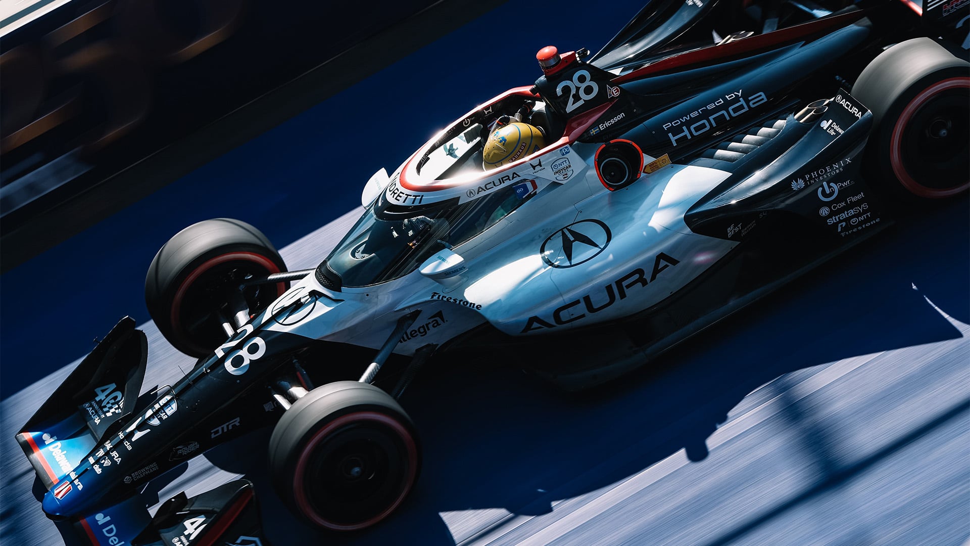 Marcus Ericssons i sin Andretti-28-bil sedd uppifrån.