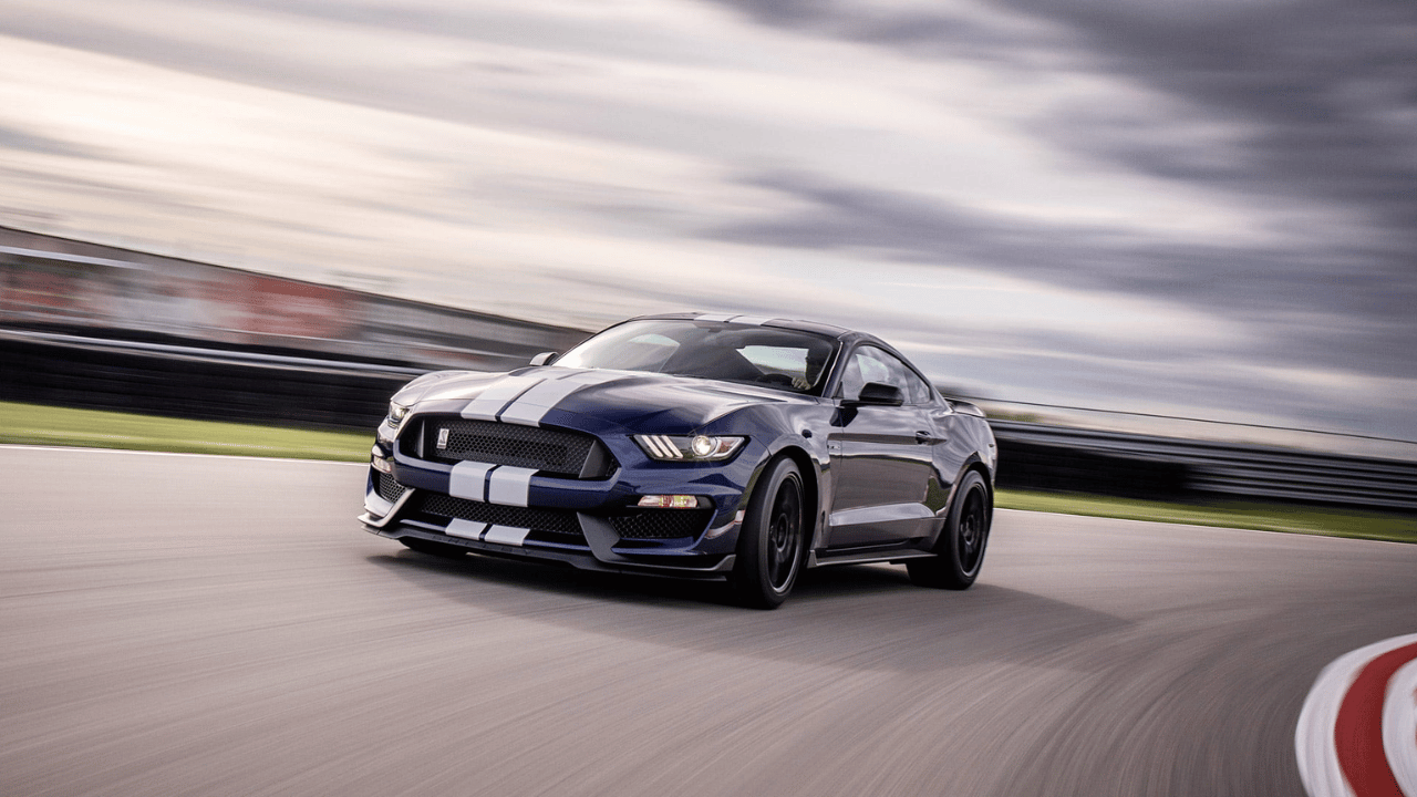 Detta är vad Ford satsar på: En modern tolkning av den legendariska Mustang-DNA:n, men nu med fyra dörrar och en lyxigare kupé. Kommer den att lyckas med konststycket att balansera prestanda och familjepraktik? Foto: Ford