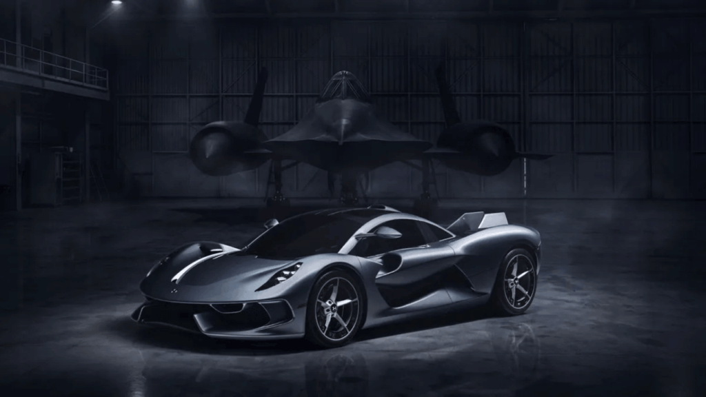 Under kolfiberskalet döljer sig en tjänstevikt på under 1 400 kg och en kaross utformad för stabila farter över 350 km/h. Foto: Hennessey Special Vehicles