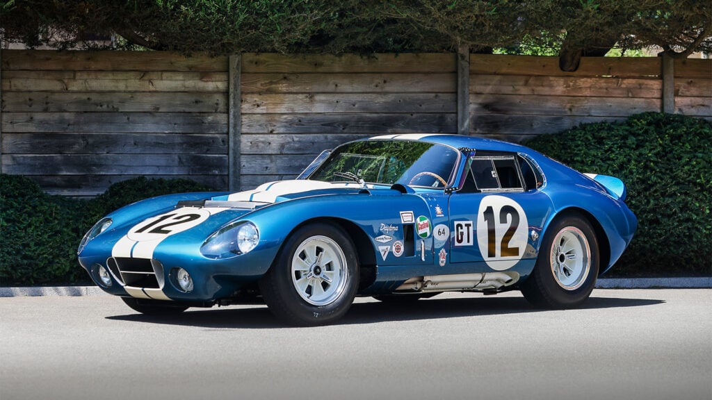 Peter Brocks tidlösa designlinjer på den rekorddyra Cobra Daytonan.