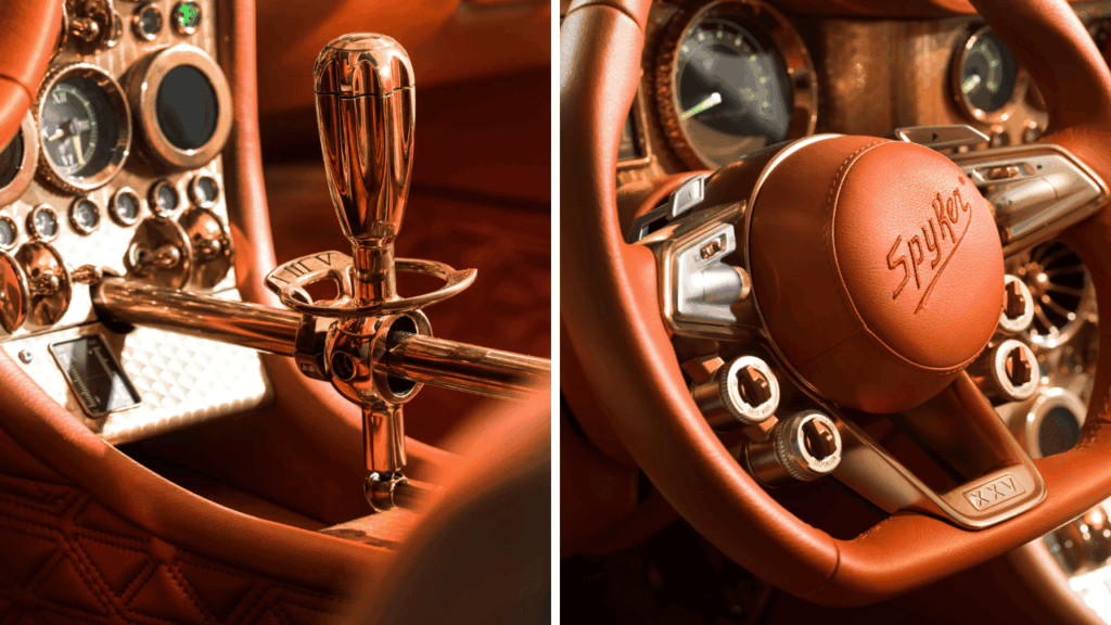 Spykers unika cockpit. Till vänster syns det fullt exponerade mekaniska växellänkaget i roséguld. Till höger syns ratten klädd i Tuscan Saddle-läder, och panelen i svarvad aluminium utan pekskärmar. Foto: Spyker