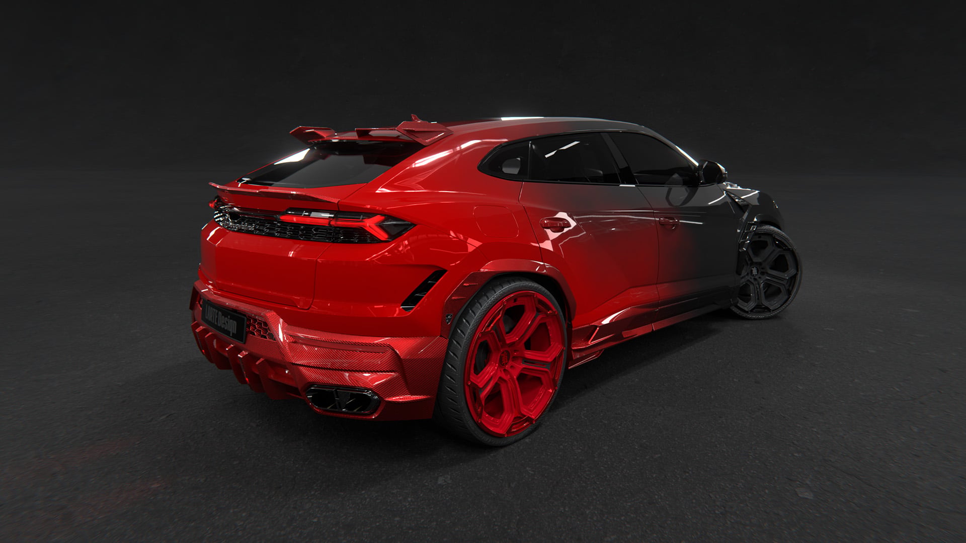Röd-svart Larte Design Lamborghini Urus Largenda snett bakifrån.