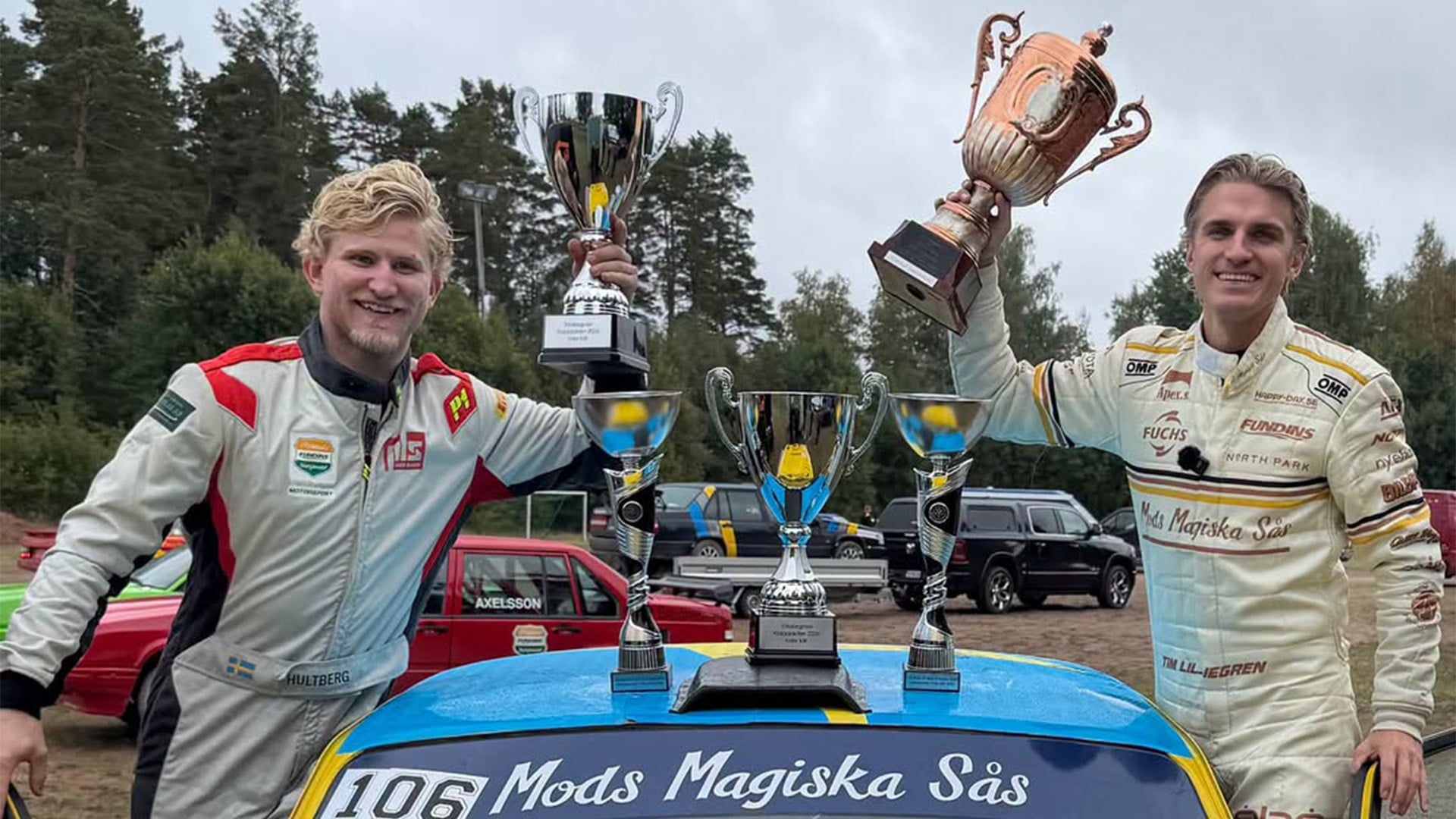 William Fundin och Tim Liljegren efter vinsten i Klappjakten.