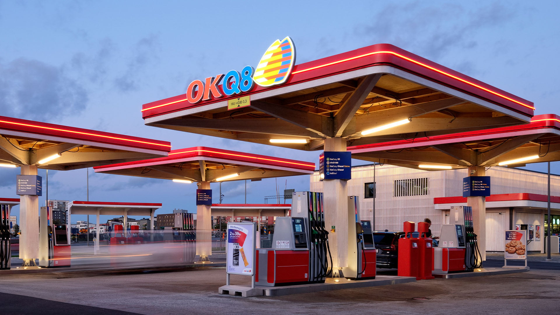 OKQ8-station vid Bromma flygplats.