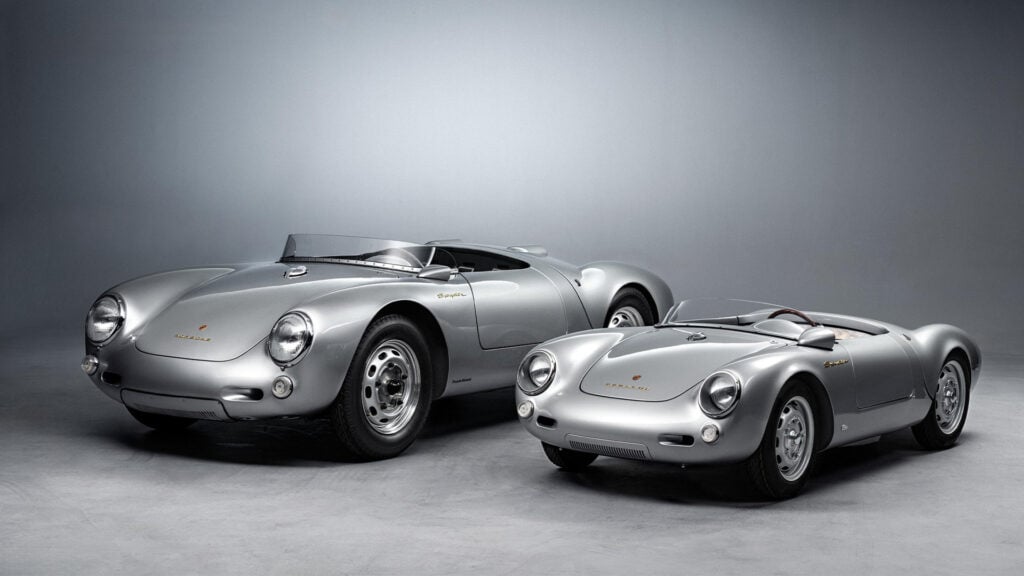 Hedley Studios Porsche 550 Spyder J bredvid en fullskalig 550 Spyder framifrån.