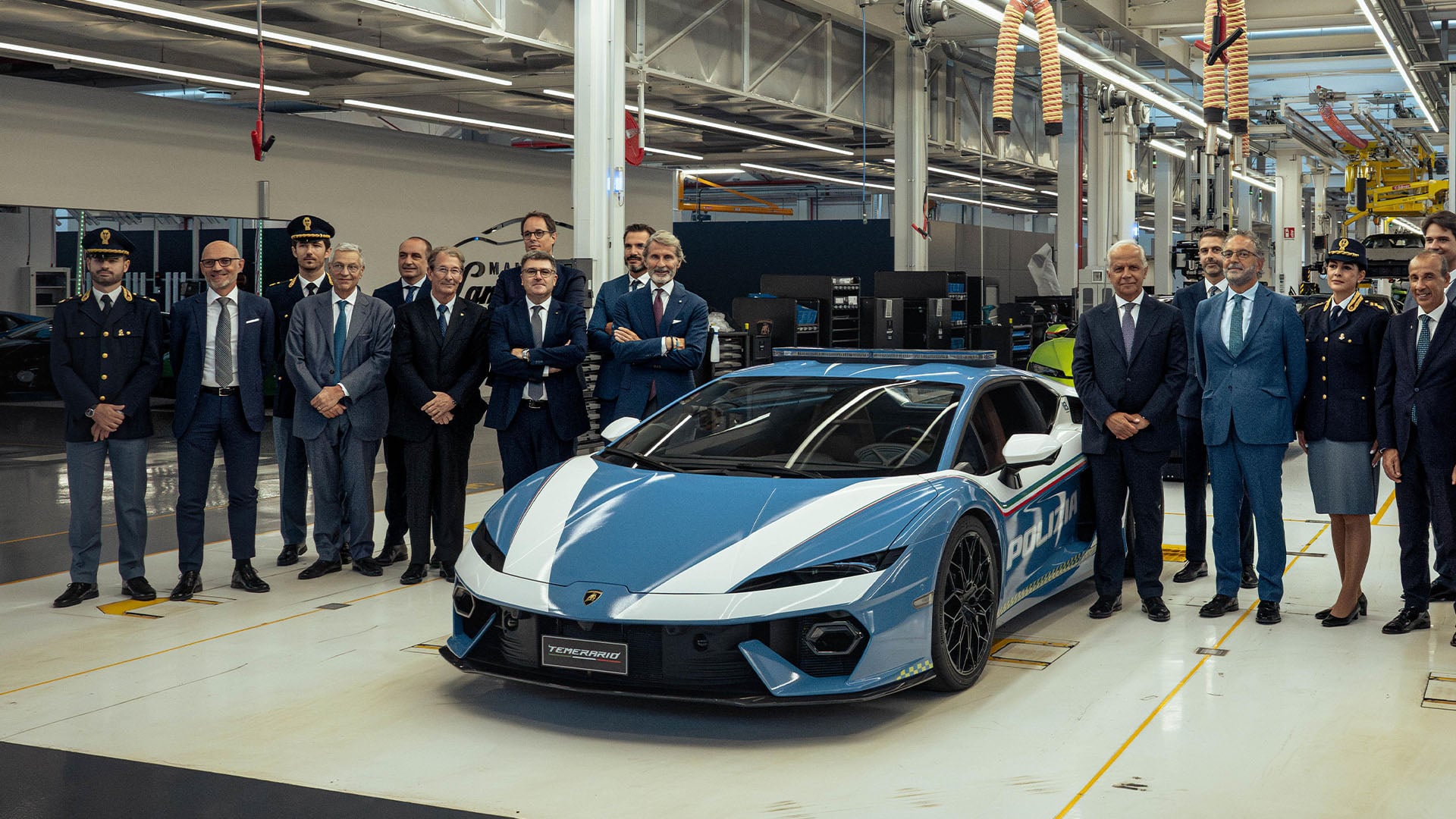 Lamborghini Temerario Poliszia på fabriken.