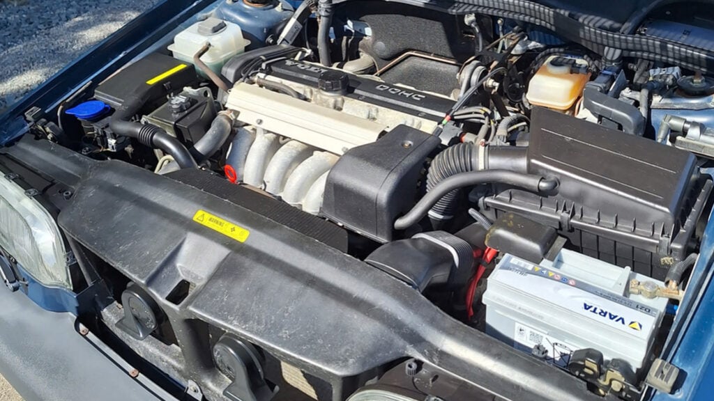 Motor Volvo 850 med 27 mil på mätaren.