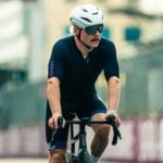 Valtteri Bottas på cykel