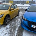 Två stycken Peugeot e-208